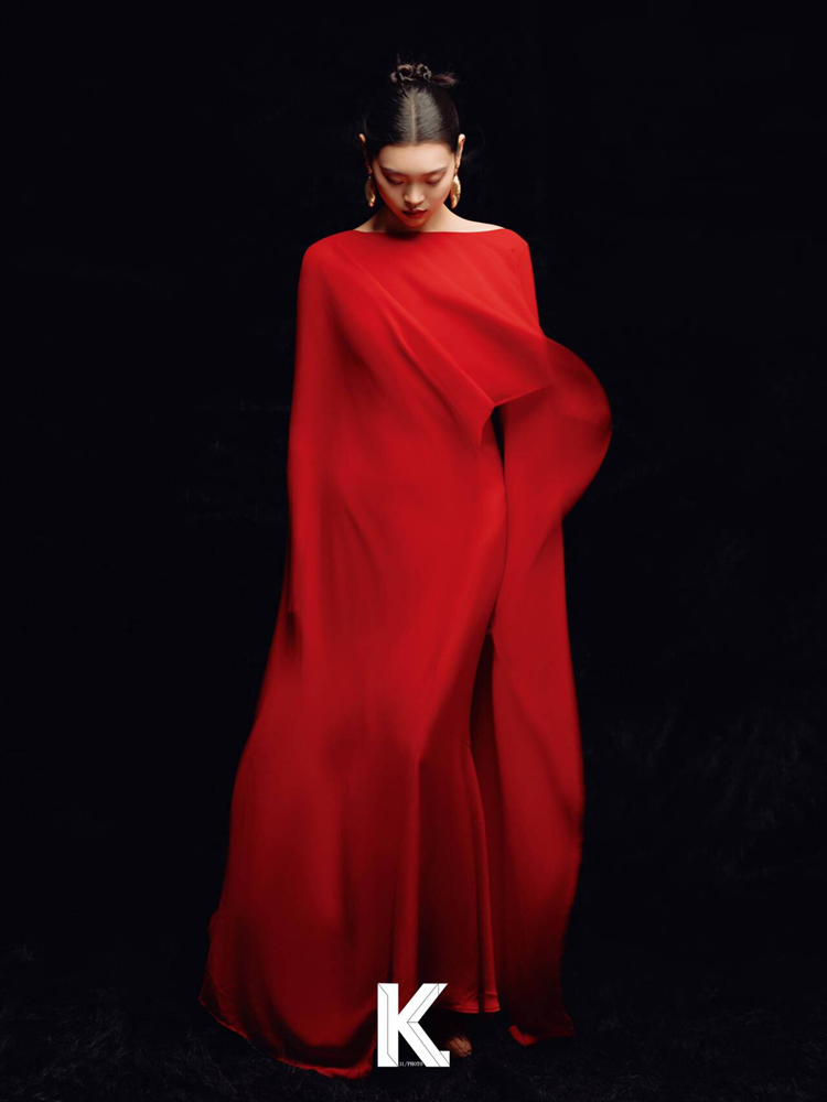 Ethnic Fashion Studio - 2026年新作ファッション ハイエンド レッドエモーション レトロ スタジオポートレート写真撮影用衣装 ナショナルスタイル