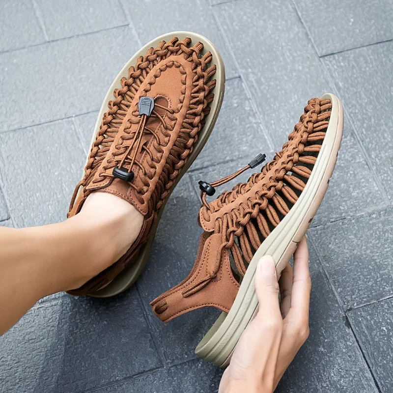 Men'S Ethnic Fashion Trends - 2026 メンズチャームサンダル夏の新しいカジュアルシューズファッショントレンドビーチシューズ女性のフラットサンダルが提供中夏の男性スリッパ