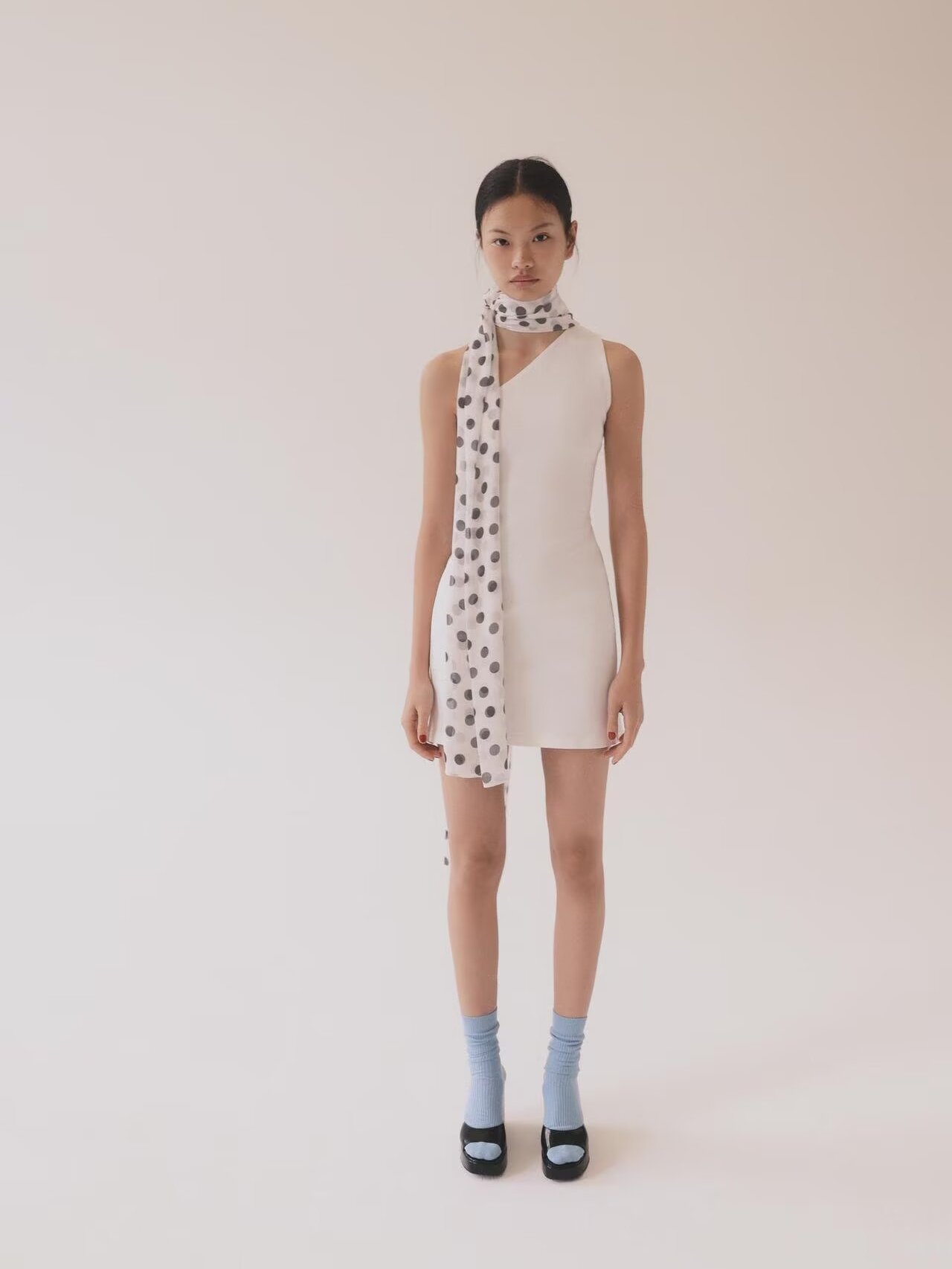 Ethnic Gown - 夏新作ポルカドットスカーフショルダーバードネックラインドレス女性のファッションエスニック衣装ステージパフォーマンスガウン