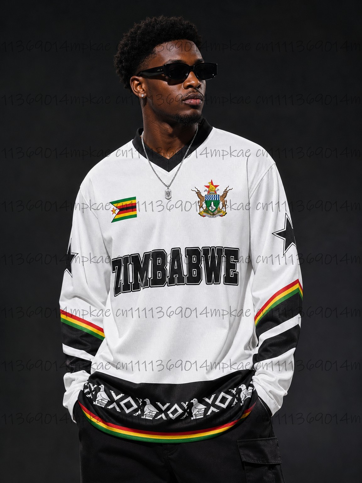 Ethnic Fashion In - 秋のジンバブエ民族風ストリートスタイルプリントメンズVネック長袖Tシャツ、ファッショナブルなルーズレトロスポーツシャツ、メンズトップス