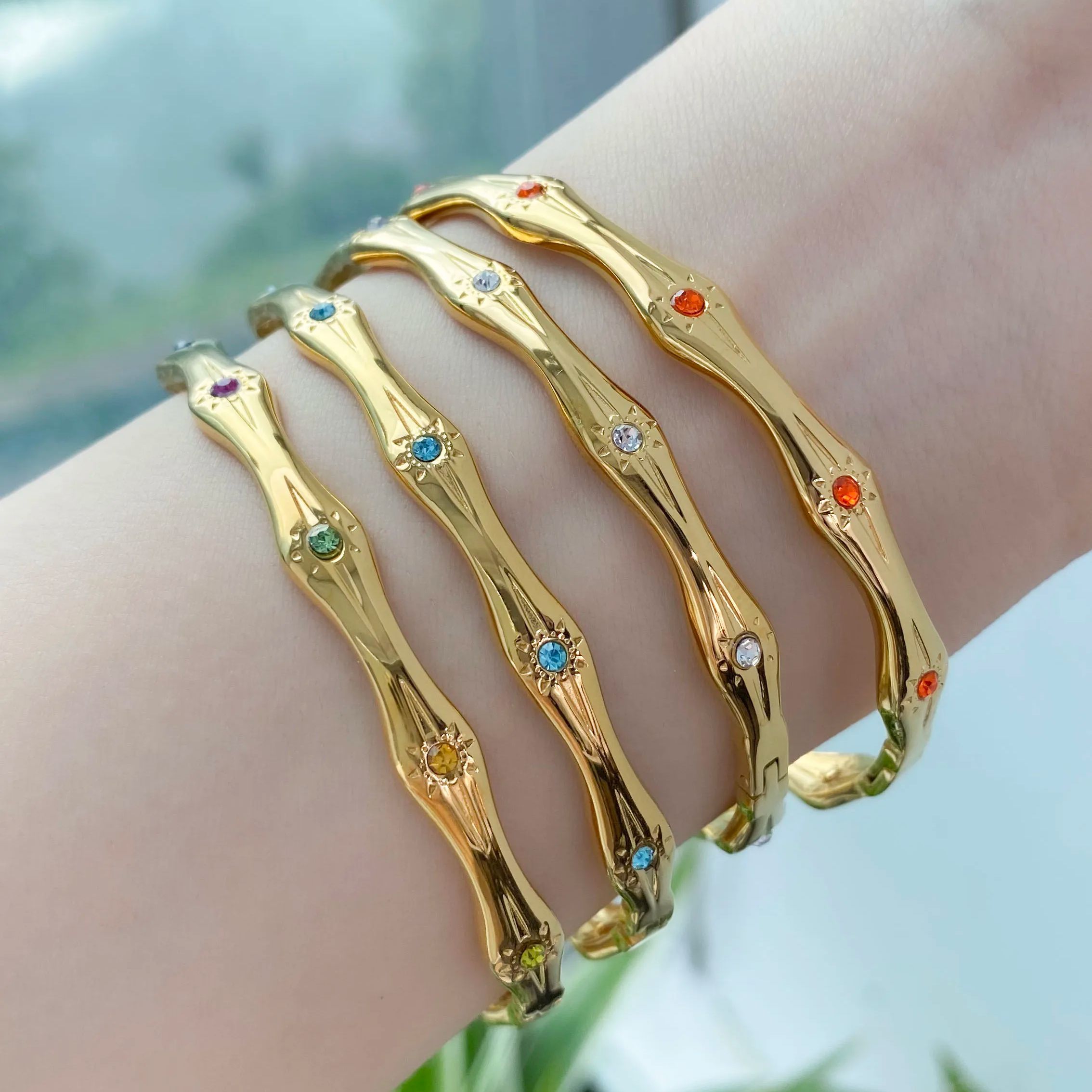 CARLIDANA最新ゴールドメッキステンレススチールジュエ - Latest Ethnic Fashion For Women のレビューと価格